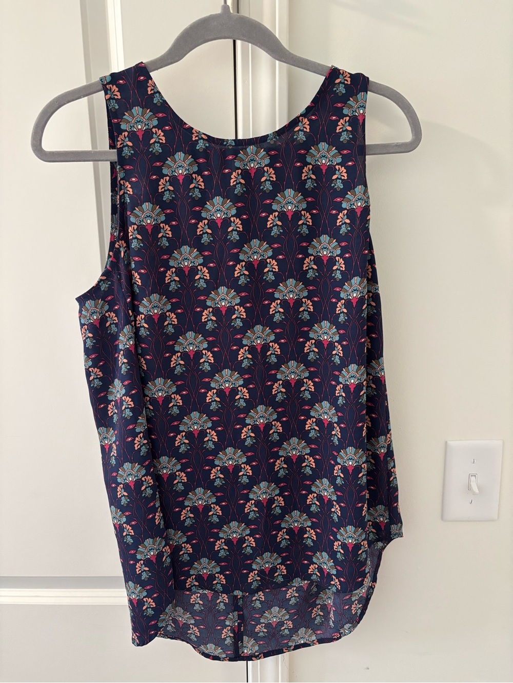 Daniel Rainn Navy Floral-Print Sleeveless Tank
